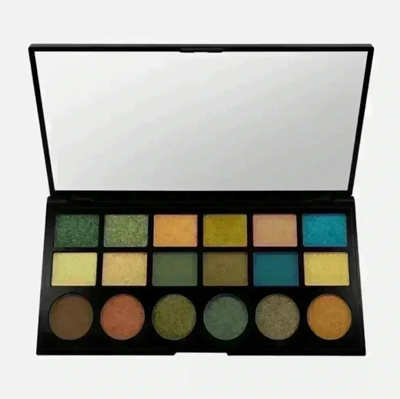 Kleancolor 18 shade Tropical Passion Holographic Eyeshadow Palette - Picture 2 of 4